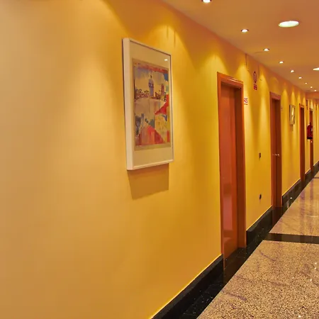 Residencia Universitaria Cum Laude *